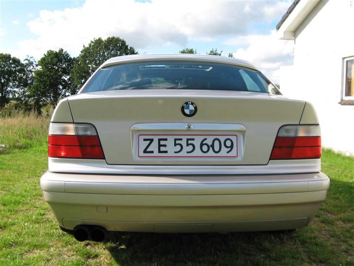 BMW 325i Solgt billede 9