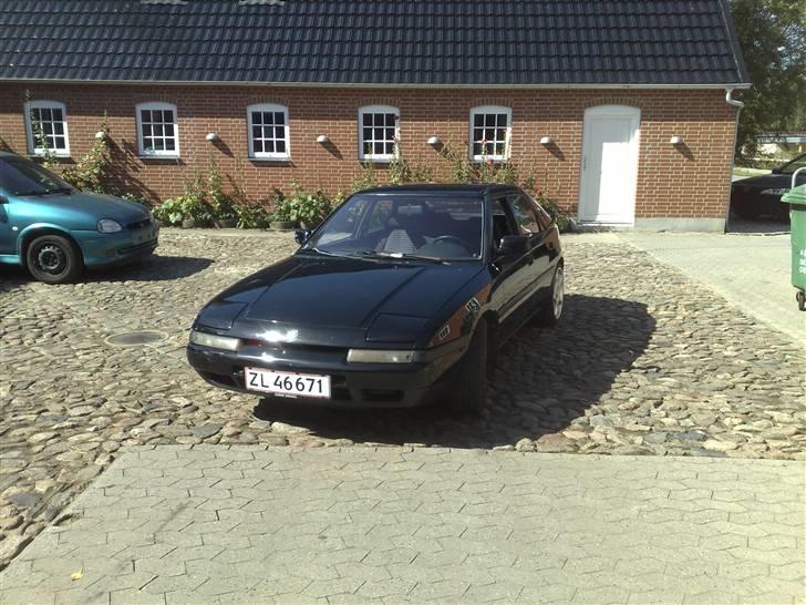 Mazda 323F GT solgt billede 2