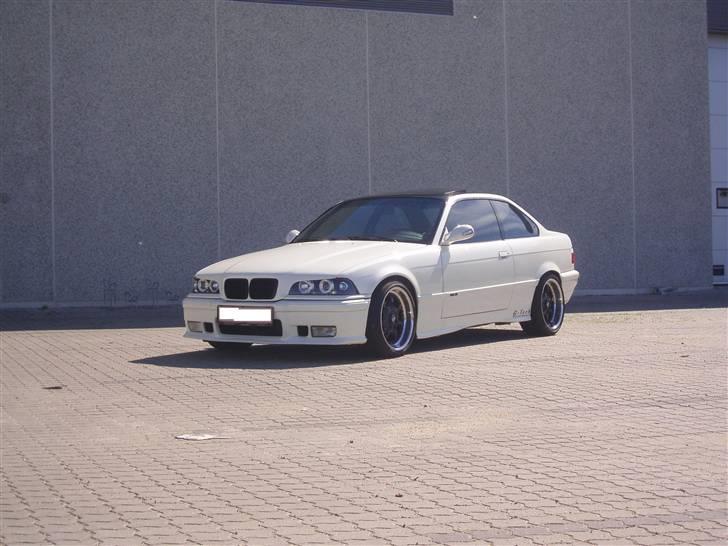 BMW 325i Coupe (Solgt) billede 1