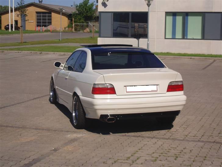 BMW 325i Coupe (Solgt) billede 4
