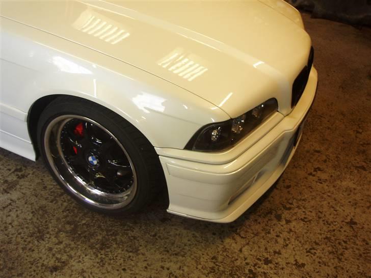 BMW 325i Coupe (Solgt) billede 9