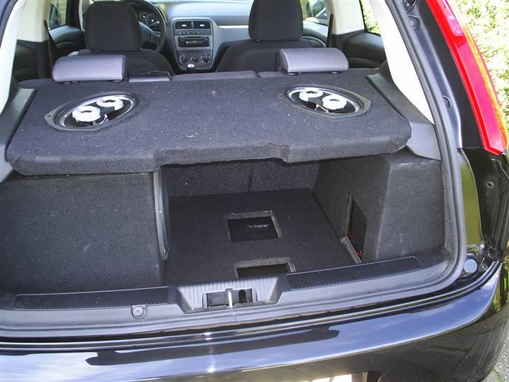 Fiat Grande Punto 1,4 Dynamic - Skal bygges om til vinter. billede 2