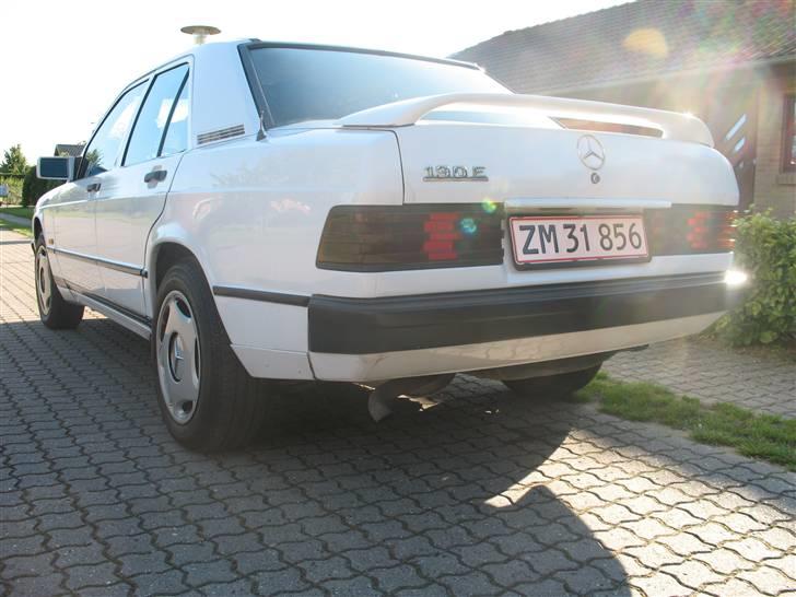 Mercedes Benz 190 E SOLGT billede 4