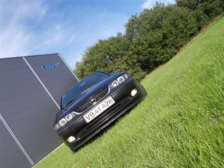 Opel Vectra b billede 1