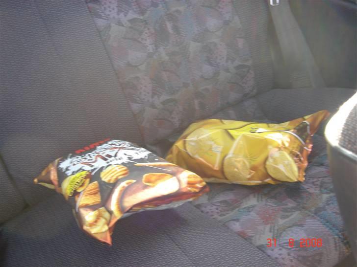 Toyota Corolla GLS - man kan jo ikke kører uden div "kørerchips" billede 14