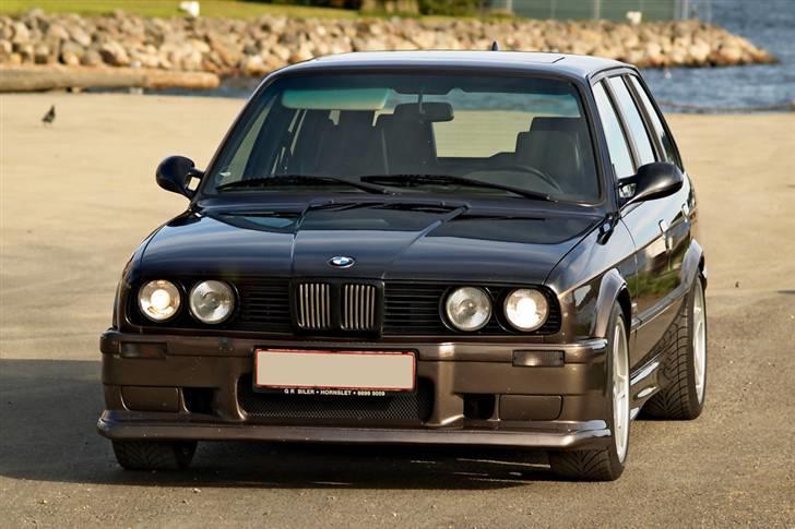 BMW 320i Touring SOLGT - Tur på havnen billede 15