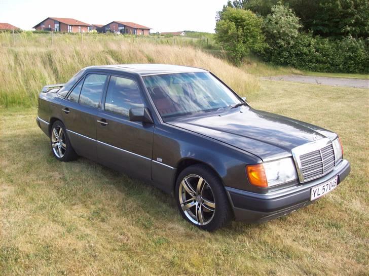 Mercedes Benz  300 D W124 billede 3