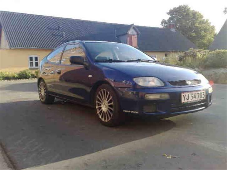 Mazda 323c " SOLGT " billede 7