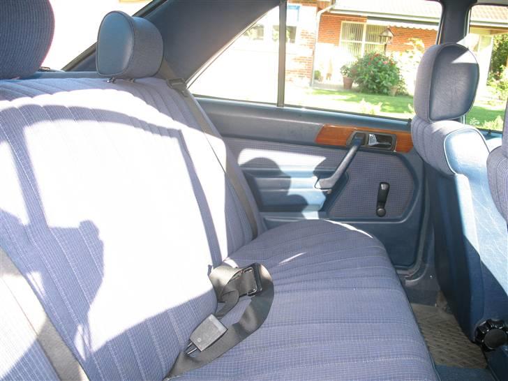 Mercedes Benz 190 E SOLGT billede 11