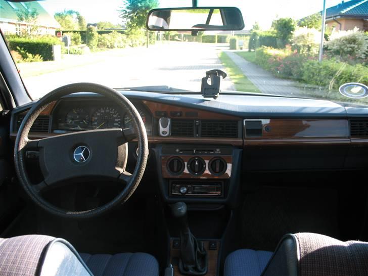 Mercedes Benz 190 E SOLGT billede 12