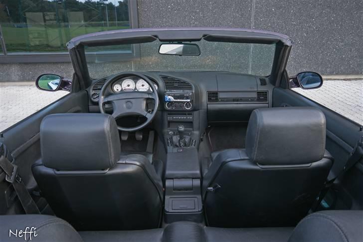 BMW 325i Cabriolet THE PEARL! billede 17