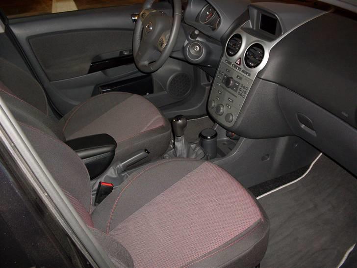 Opel Corsa D 1,4 Sport 5 Dr. billede 8