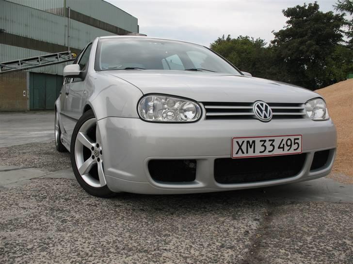 VW Golf 4  TOTALSKADET :'( billede 4