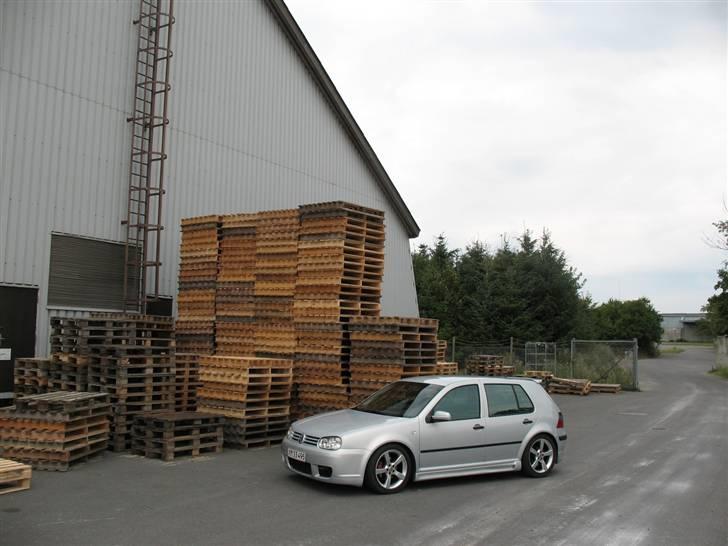 VW Golf 4  TOTALSKADET :'( billede 7