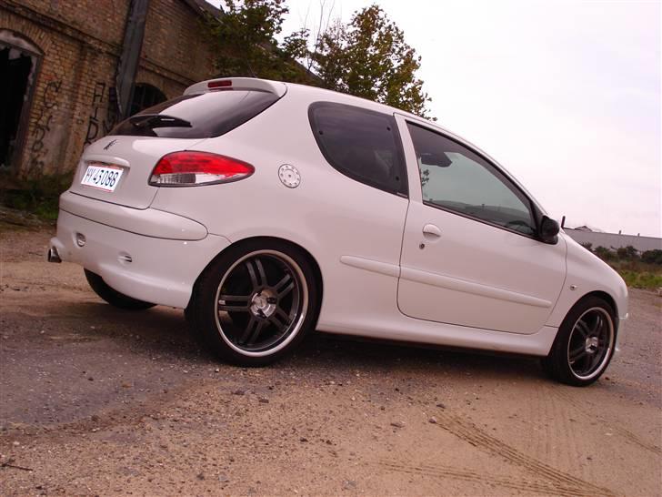 Peugeot 206 1,4 HDI solgt billede 2