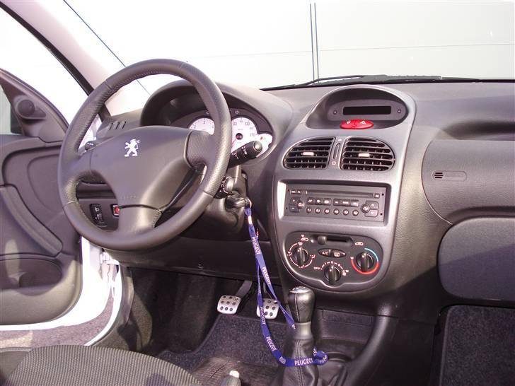 Peugeot 206 1,4 HDI solgt billede 8