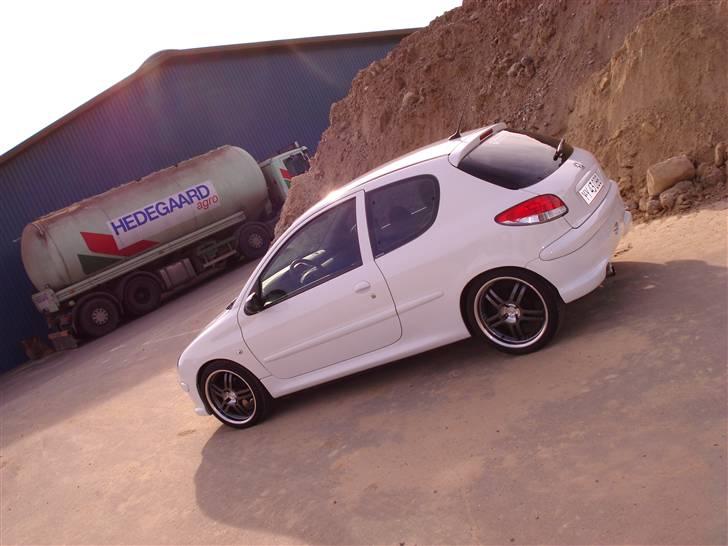 Peugeot 206 1,4 HDI solgt billede 9