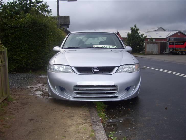 Opel vectra B SOLGT billede 2