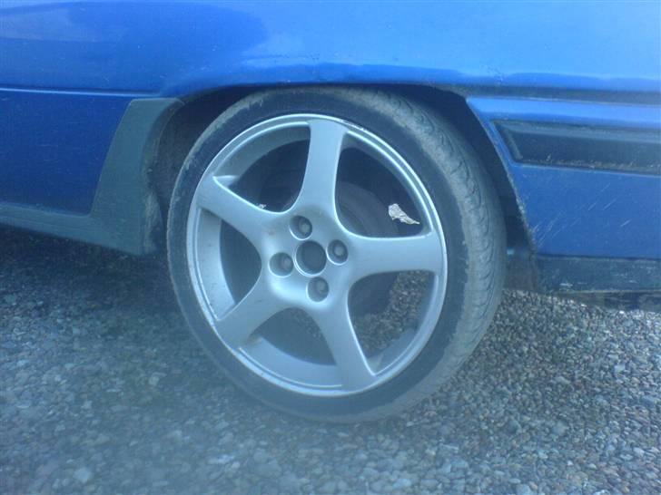 Opel kadett e 2,0 GSI (SOLGT) billede 12