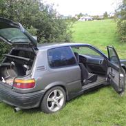 Toyota corolla 1,3 xli Solgt
