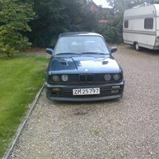 BMW E30 320i (solgt)