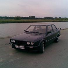 BMW e30 320i solgt