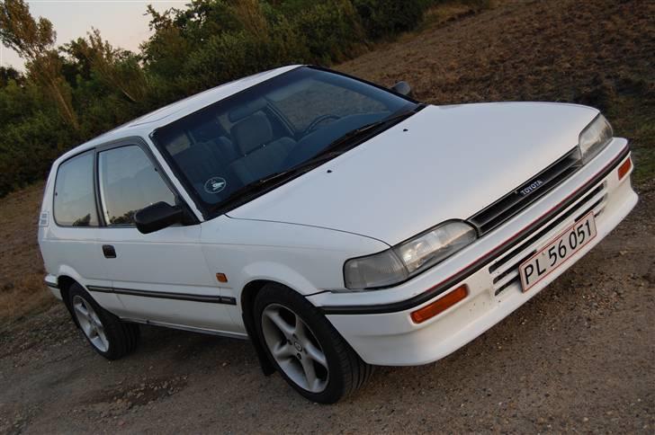 Toyota Corolla E9 1,3 XL SOLGT billede 1