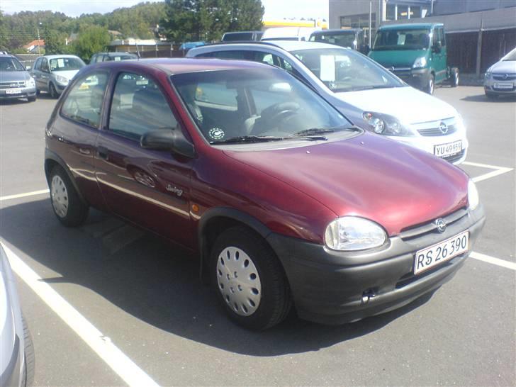 Opel Corsa 1,4i Swing TIL SALG - Da vi var nede at se den . (:  billede 15