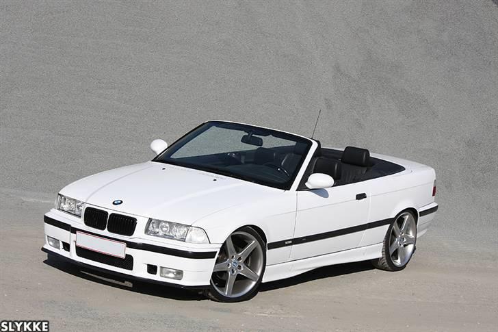 BMW 325i Cabriolet *Solgt* billede 1