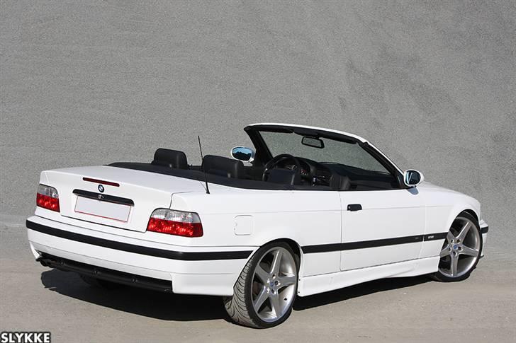 BMW 325i Cabriolet *Solgt* billede 13