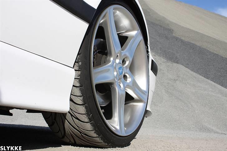 BMW 325i Cabriolet *Solgt* billede 15