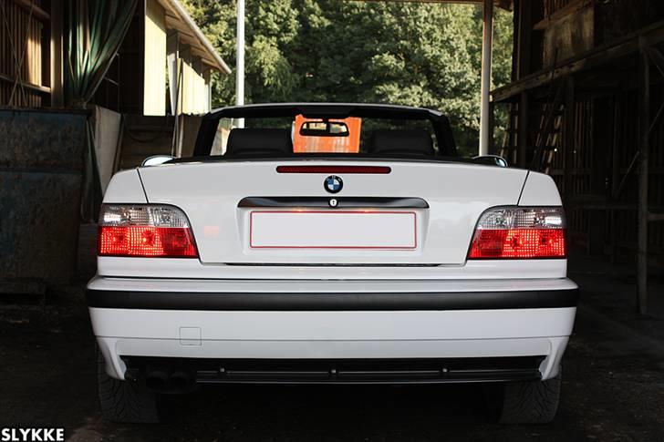 BMW 325i Cabriolet *Solgt* billede 16