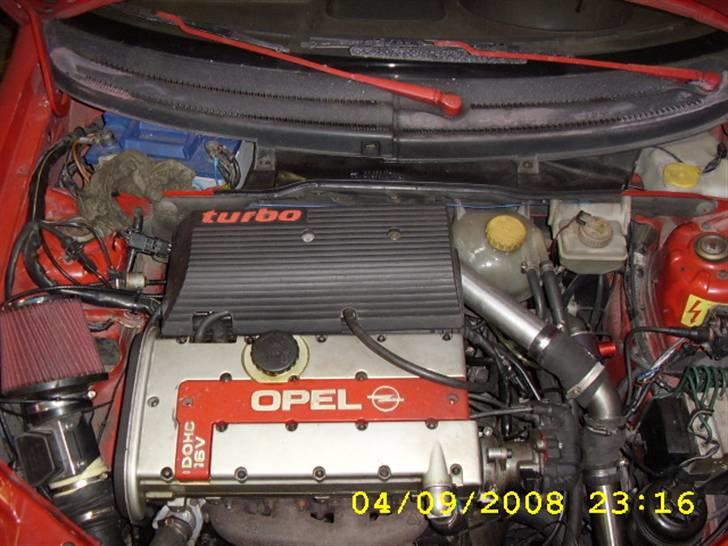 Opel Corsa B Turbo - dejligt proppet. billede 4