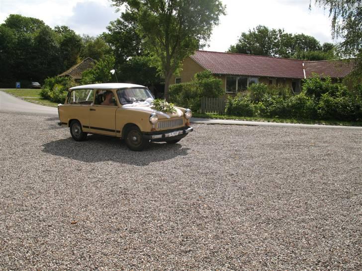 Trabant P601 kombi (SOLGT) - vi kørte selvfølgelig i hende til vores bryllup.  billede 9
