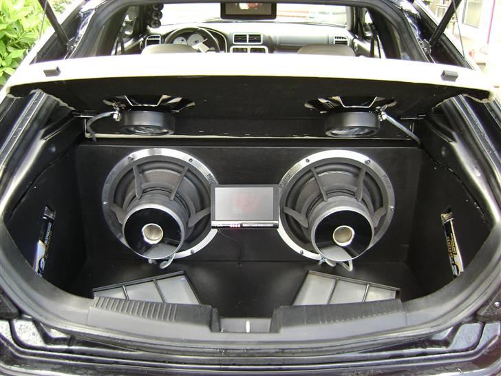 Mazda 323 f SOLGT billede 7