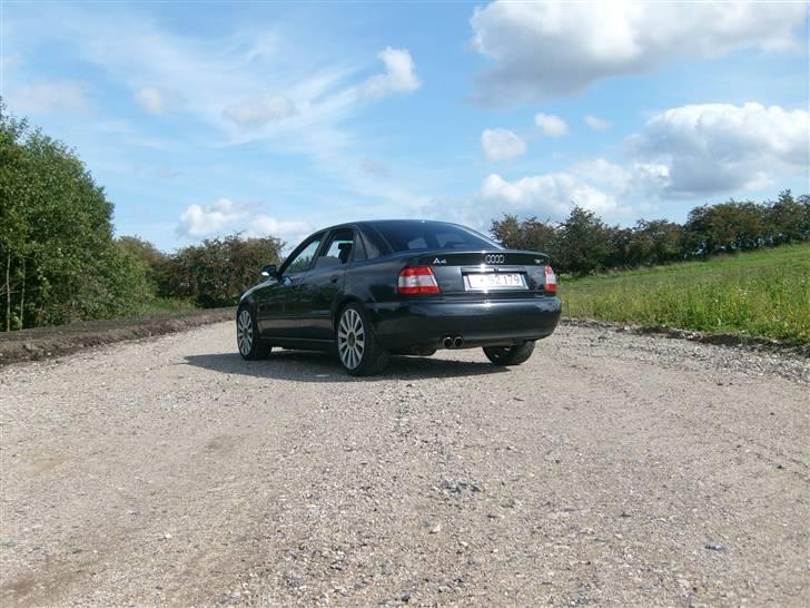 Audi A4 1,8T SOLGT billede 6