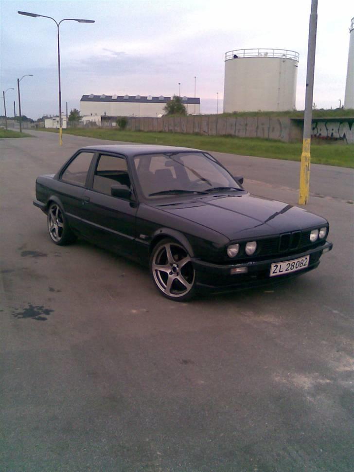 BMW e30 320i solgt billede 5