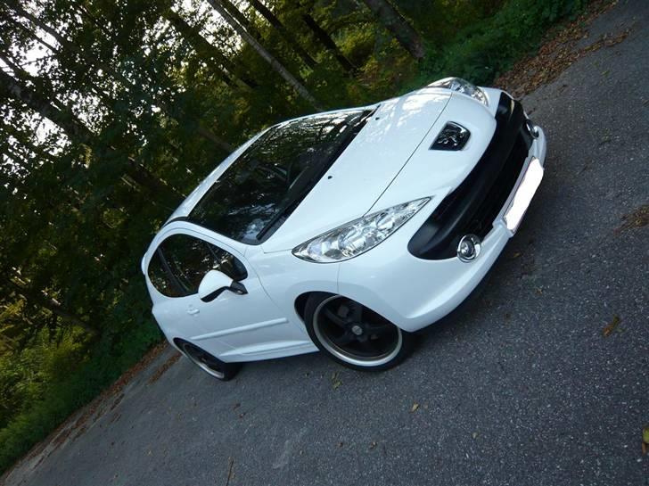 Peugeot 207 1.6 HDi S16  SOLGT billede 8