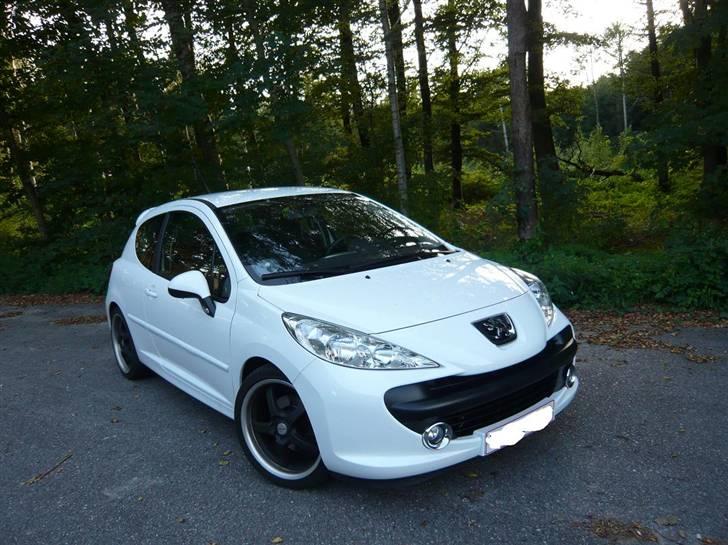 Peugeot 207 1.6 HDi S16  SOLGT billede 9