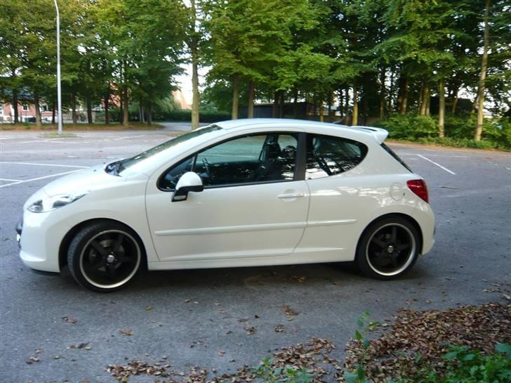 Peugeot 207 1.6 HDi S16  SOLGT billede 11