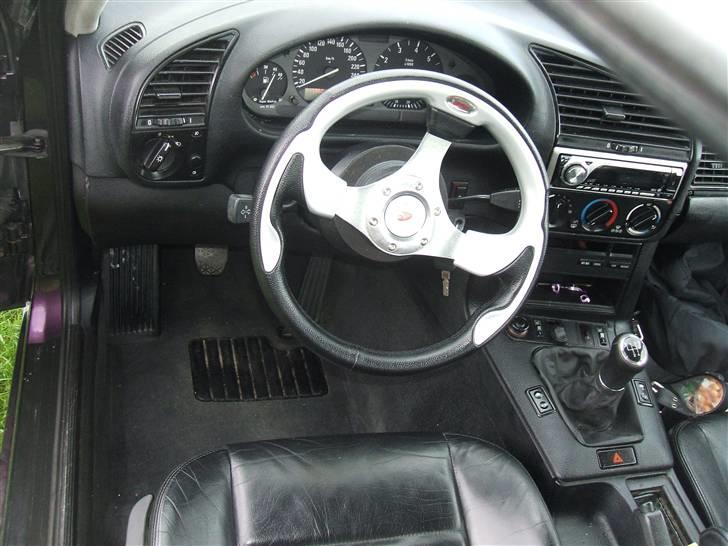 BMW e36 solgt - Sportsrat fra JariAuto billede 8