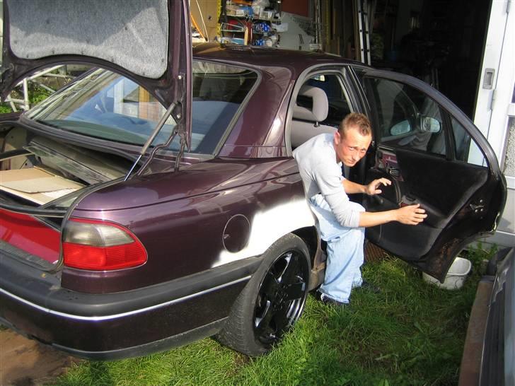 Opel OMEGA B ( SOLGT) - RART AT SE HUMMELGAARD LAVE NOGET. (det sker ikke så tit) billede 5