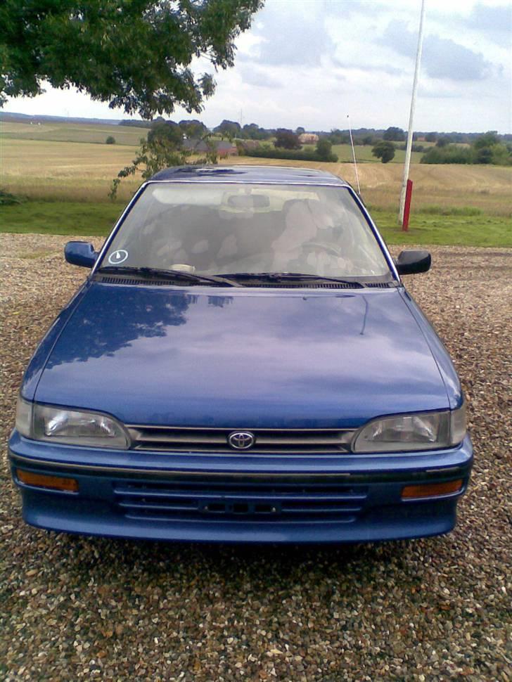 Toyota corolla 1.3 xli (solgt) billede 4