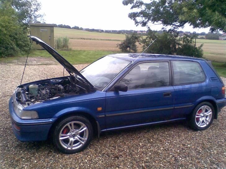 Toyota corolla 1.3 xli (solgt) billede 7