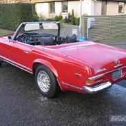 Mercedes Benz 280 SL