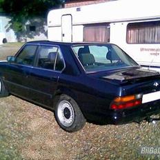 BMW  524 TD E28