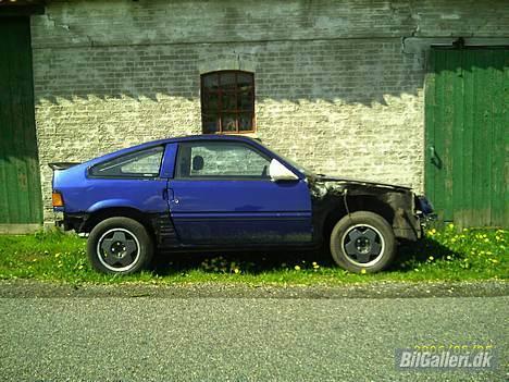 Honda CRX-Nos - Bilen som skørterne kommer på når de er færdige billede 1