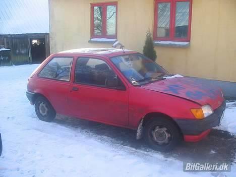Ford Fiesta *skrottet* billede 2