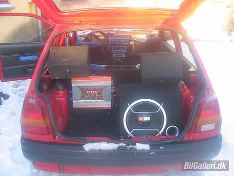 Ford Fiesta *skrottet* billede 8