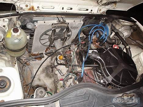 Renault 5 Campus (Død) - Der er ik meget i den, men den køre dejligt, og render da 150 km/t.. billede 7